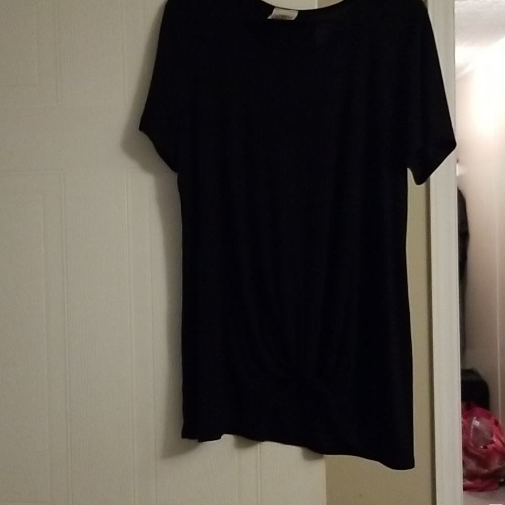 Knot front black top